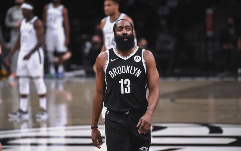 爱游戏AYX官方认证NBA季后赛今夜再迎强敌，布鲁克林篮网单刀错失，主帅态度——气氛紧张，心理建设被强调的简单介绍