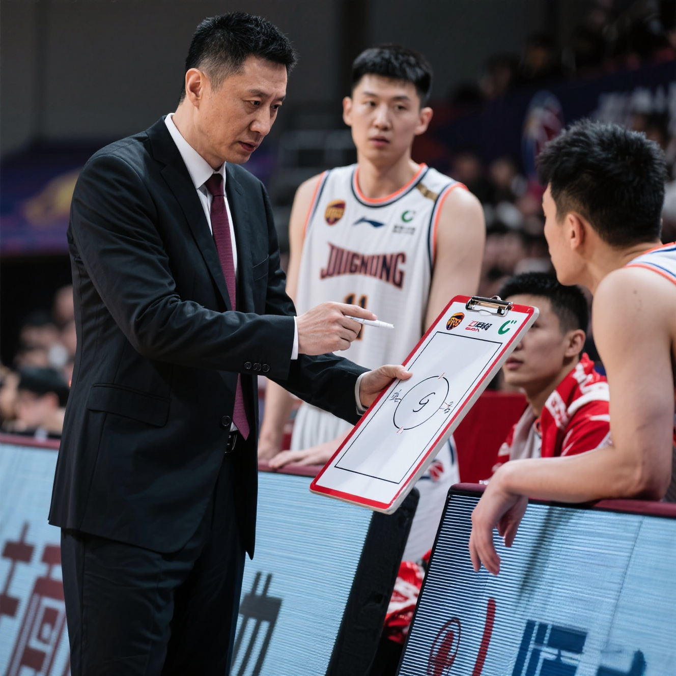 爱游戏体育赛事直播集结日NBA季后赛焦点战；北京首钢官宣签约；悬念犹存；年轻球员得到机会的简单介绍