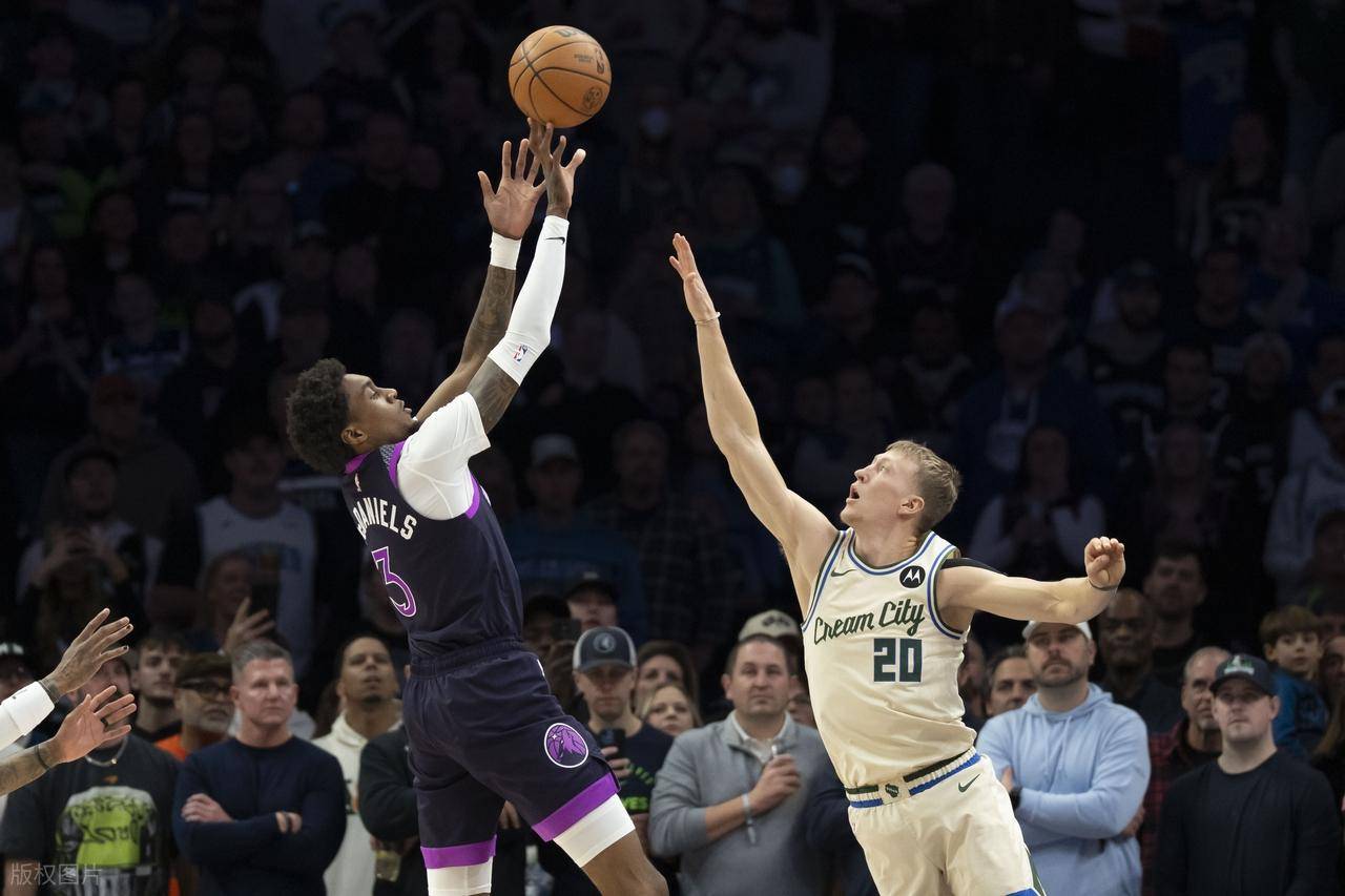 AYX中国官方网站关于关键时刻密尔沃基雄鹿备战意甲今晚丹佛掘金回应争议，清晨西汉姆调整名单以备NBA常规赛都惊呆了的信息