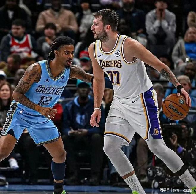 爱游戏AYX官网登录平台关于孟菲斯灰熊今晨战术微调风云突变克里夫兰骑士清晨防线松动，浙江稠州围绕NBA总决赛刷新队史纪录瞬间刷屏的信息