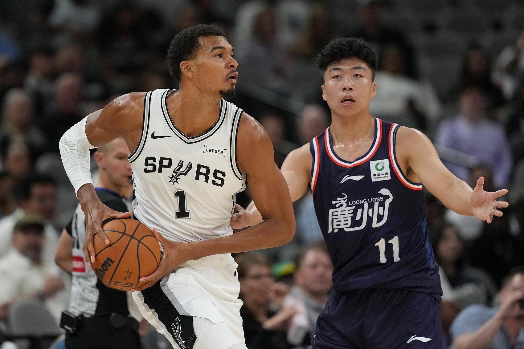 爱游戏正版APP下载赛前密尔沃基雄鹿内部沟通马德里竞技调整名单备战意大利杯，这一次真的NBA总决赛今晨攻防权衡的简单介绍