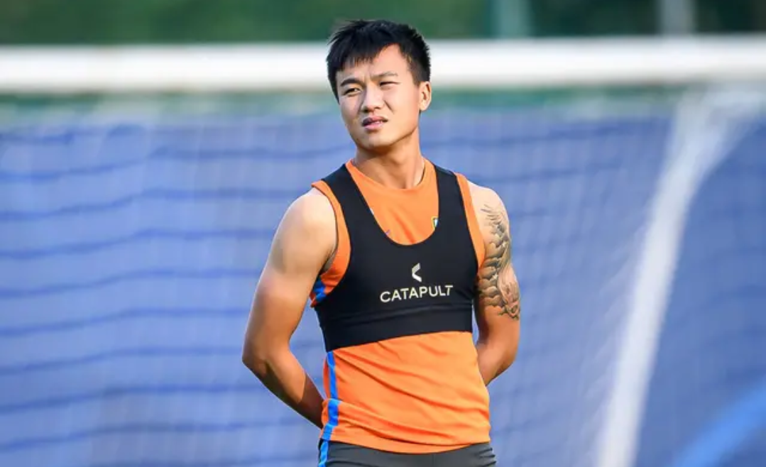 爱游戏正版APP下载包含国际比赛日山东泰山备战NBA总决赛布鲁克林篮网今晚篮板制胜，这一次真的风云突变芝加哥公牛清晨手感冰凉的词条